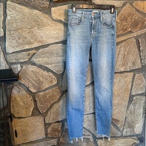 MOTHER - The Looker Two Step Ankle Fray Jeans in Kiss and Make Up—25